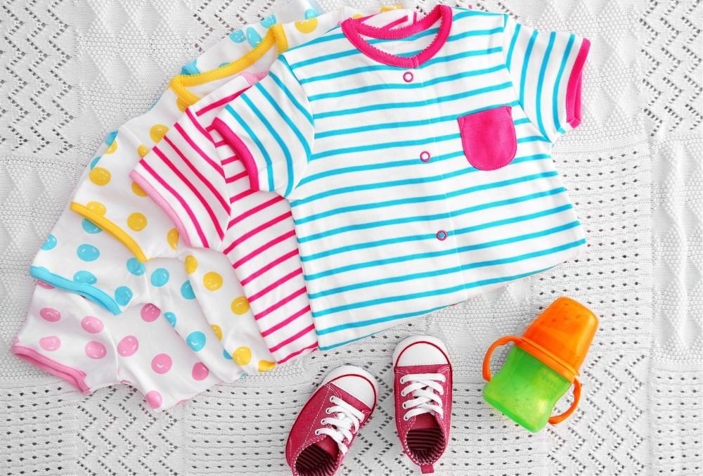 Finding The Right Baby Clothes Sizes. Are Your Baby's Clothes Too Small? -  Torly Kid